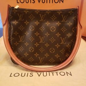 🤗Authentic Louis Vuitton Looping Bag MM